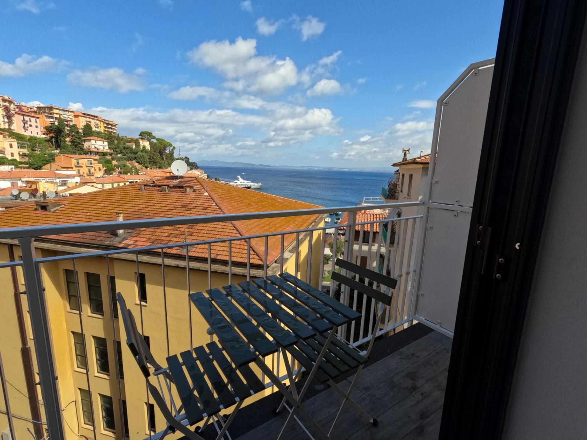 Hotel Week End Porto Santo Stefano  Exterior photo